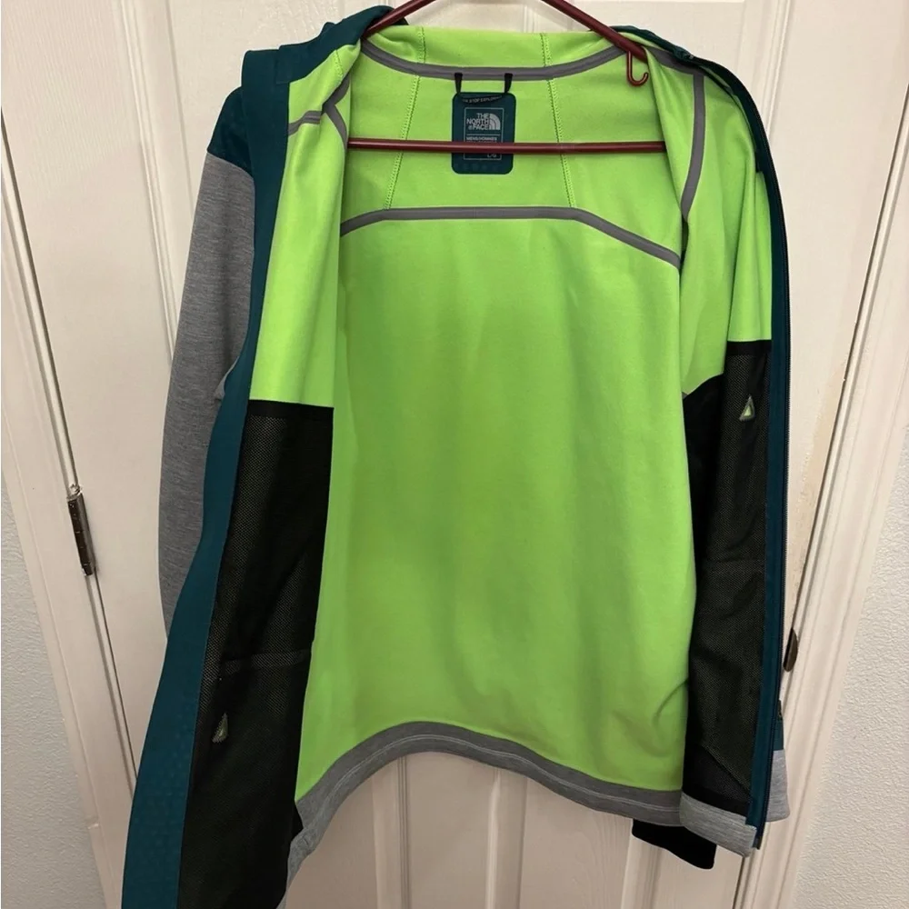North Face Hiking Outdoor Hooded Zip-up Jacket